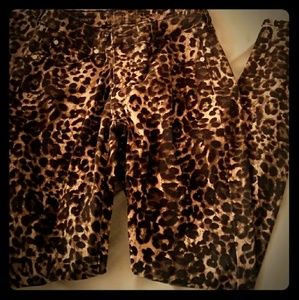 Leopard pants. Skinny fit.